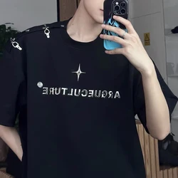 Mens Summer Short Sleeve T-shirt Metal Buckle Design Streetwear Korean Trendy Casual Loose Top Tees Personality Letter Pullover