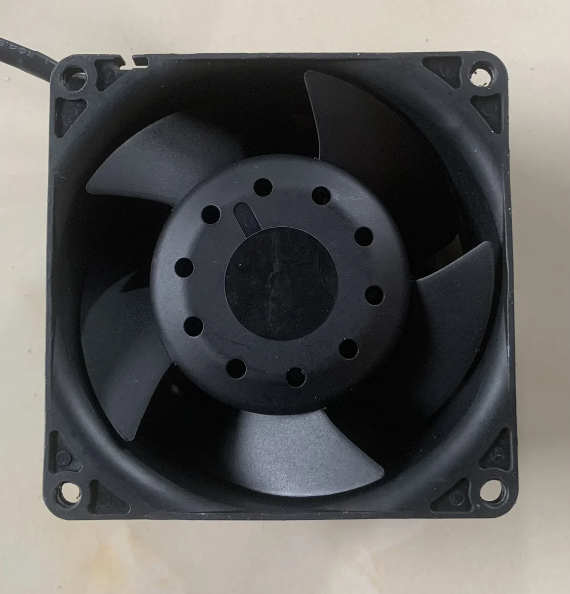 폭스콘 PIA080K12V P01-AB DC 12V 2.80A 80x80x38mm 4선 서버 냉각 팬