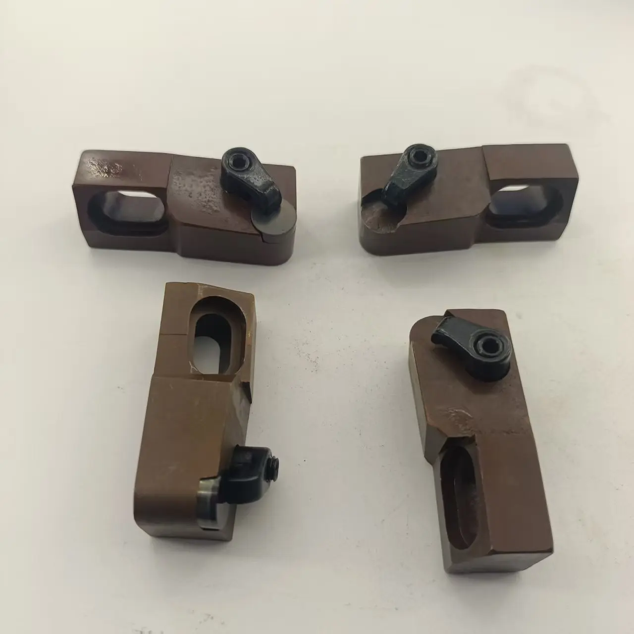 

Square Handle Shank CNC Lathe Tool Holder RN0903-L RN0903-R Cutting Tools for RN0903 RNGN090300 CBN PCD Inserts RNMN090300