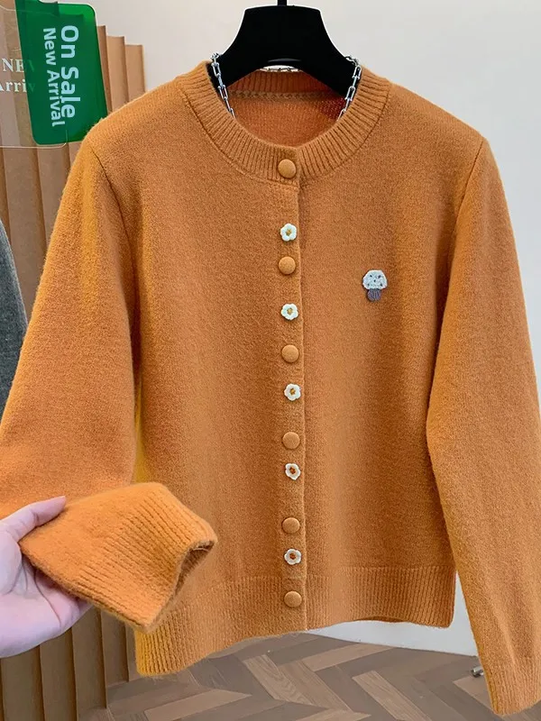 

Утепленный вязаный кардиган с вышивкой для женщин: повседневный, теплый, с длинными рукавами, на каждый день, комфортный