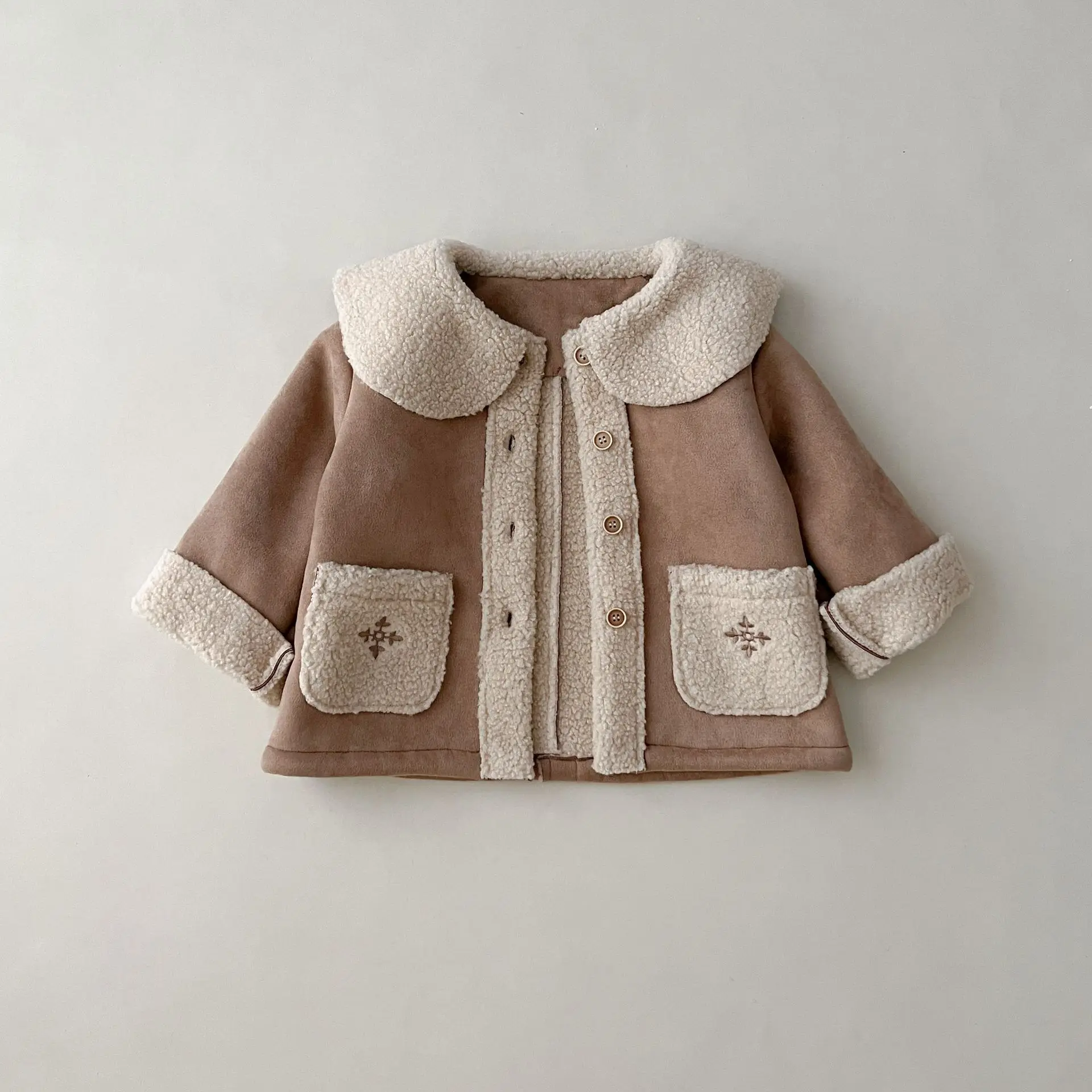 Winter 2025 new girls' jackets medium and small children's baby girls embroidered lapel imitation deerskin and fleece warm coat