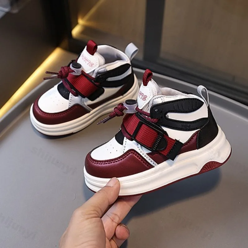 Thumbnail 2 - #5 Cheap Skateboard Shoes Worth Buying