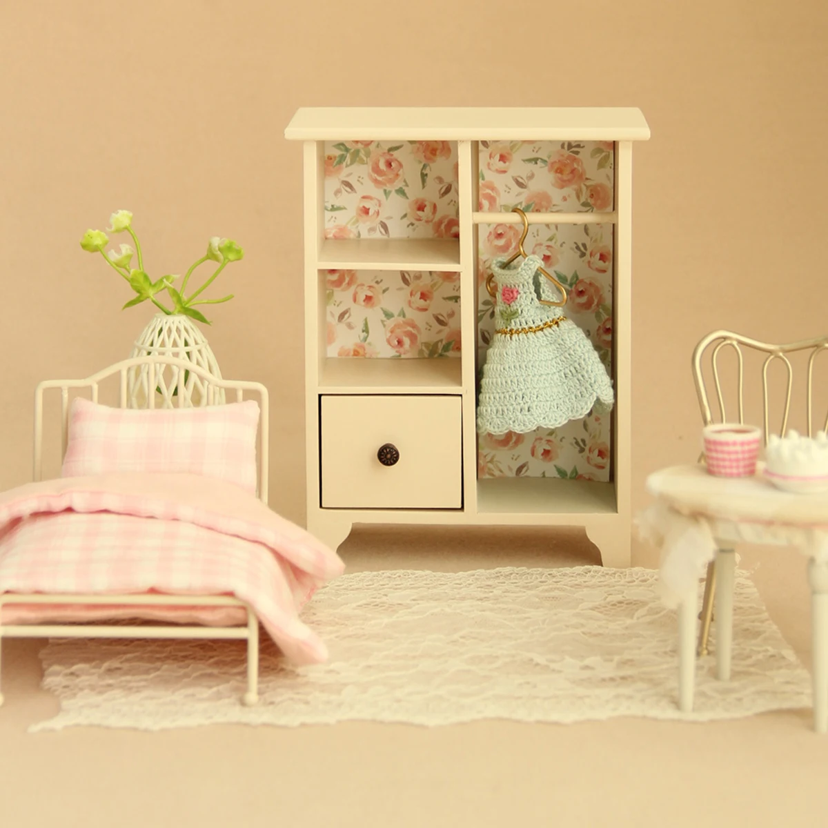 1:12 Miniature Artificial Wooden Wardrobe Free 2 DIY Stickers Suitable for Bjd Ob11 Maileg Toy House Furniture Ornaments
