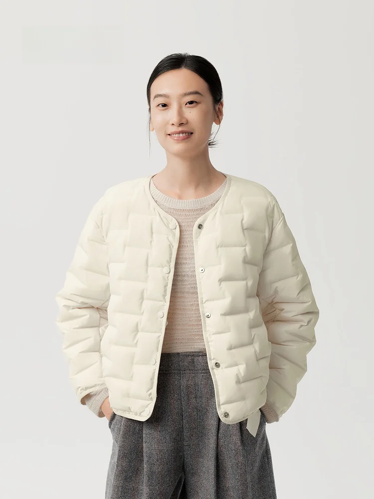 

Женская короткая пуховая куртка для осени и зимы, бежевая, повседневный стиль, 90% пухового наполнителя, полиэстер, круглый вырез, на одной пуговице