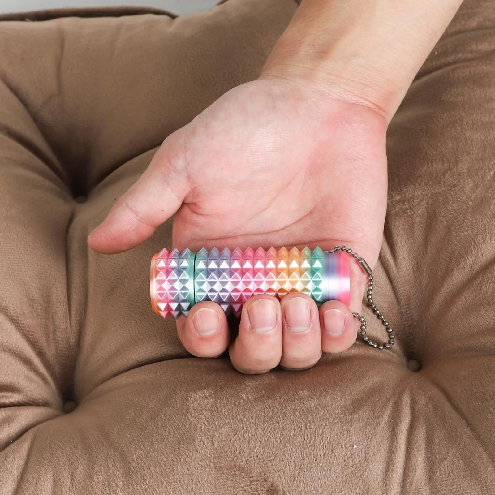 Little Ouchies Schmerzstimulations-Fidget-Spielzeug, 3D-gedruckter stacheliger Taschen-Schlüsselanhänger mit Clicker-Knopf-Spinner, sensorisches Spielzeug gegen Angstzustände und zur Konzentration – Detail 6