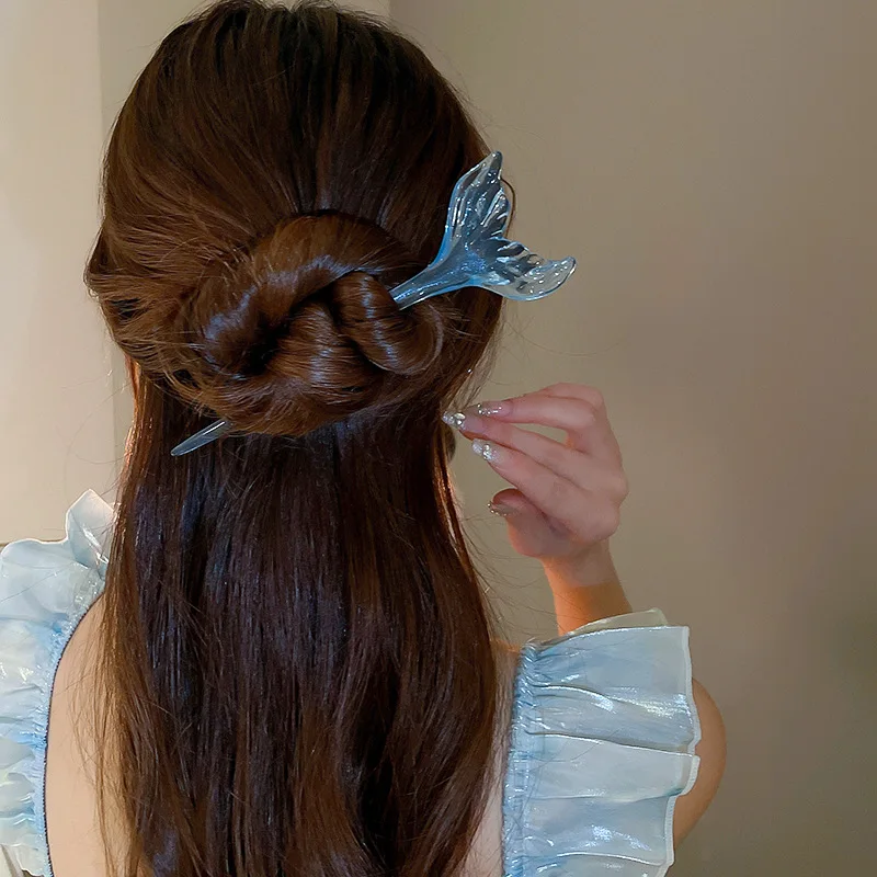 النمط الصيني شفافة الأزرق البحر الراتنج ذيل السمكة دبابيس الشعر للنساء الإبداعية الشعر العصي موضة إكسسوارات الشعر عطلة الخامس