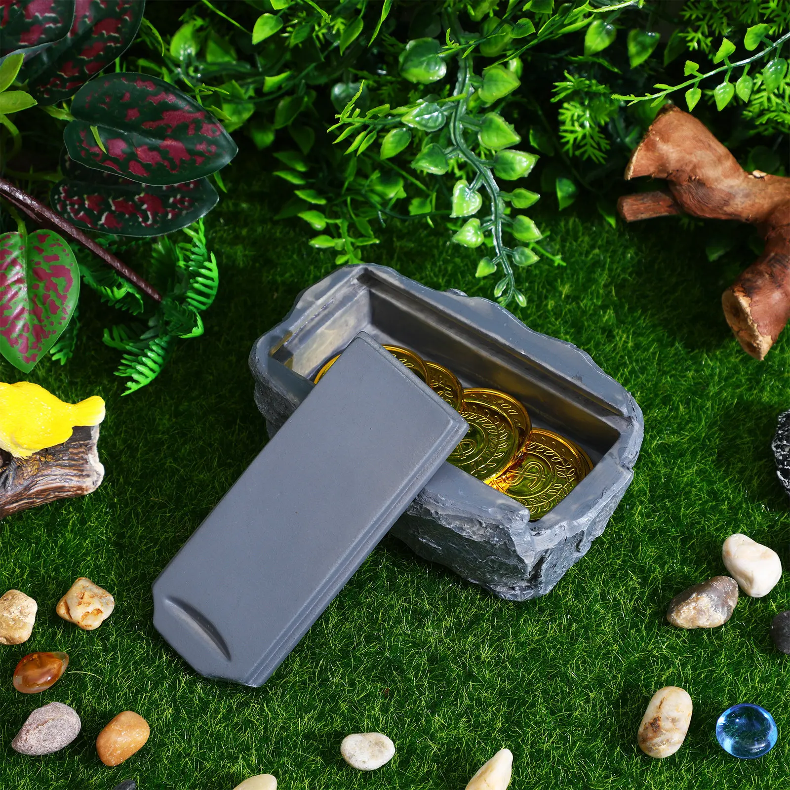 

Imitation Stone Key Holder Safe Outdoor Fake Rock Key Hider Garden yard Decoration Secret Compartment Realistic cash Storage Box