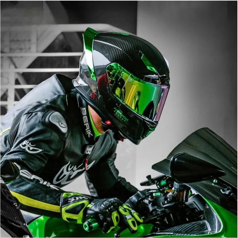 Carbon Fiber Motorcycle Helmet Full Face Cover All Seasons Motocross Riding Light Helmet Men Women's Couple Capacetes