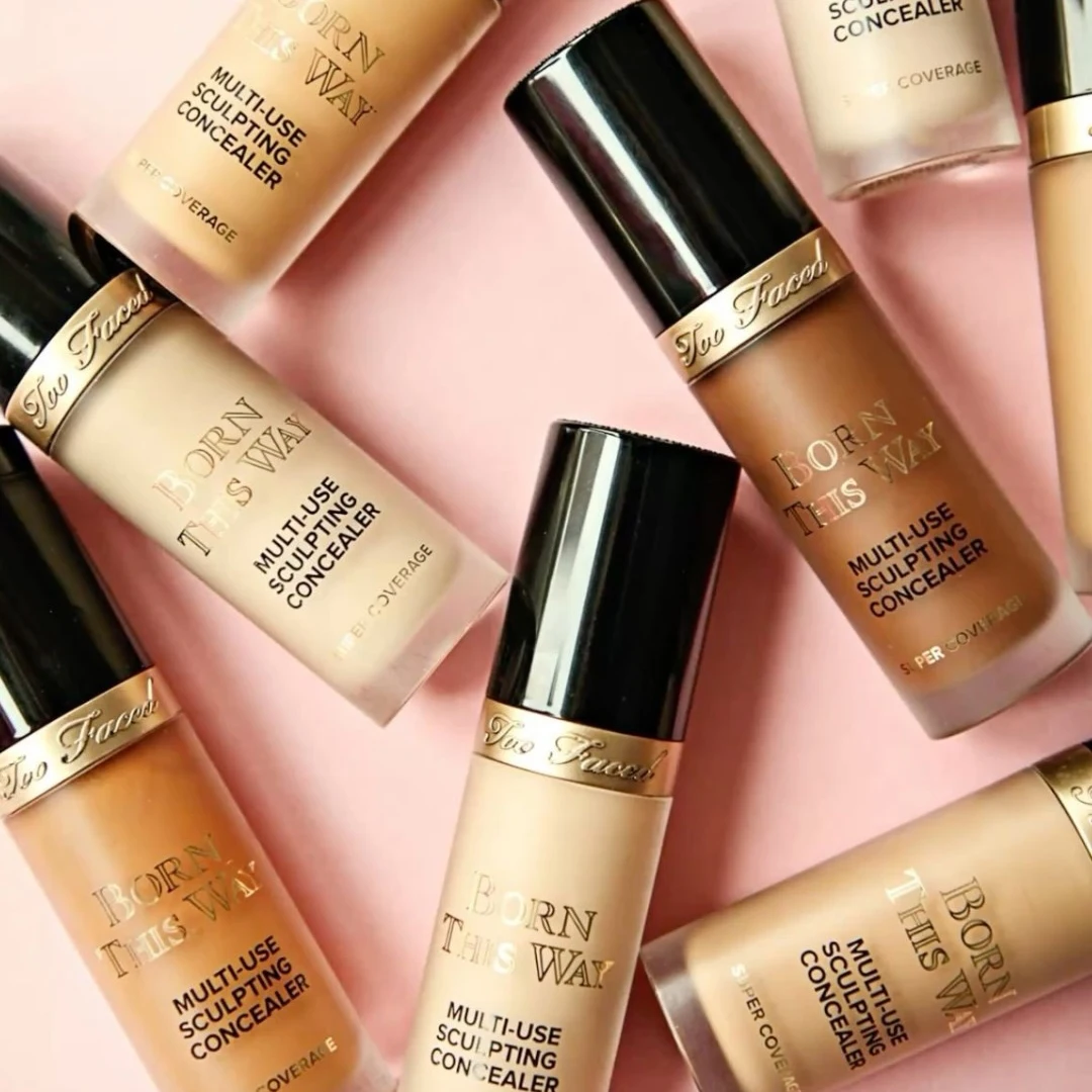 Too Faced Makeup Born This Way Super Coverage Multi-Use Concealer with Hyaluronic Acid Retouches Wide Range Of Flawless Shades