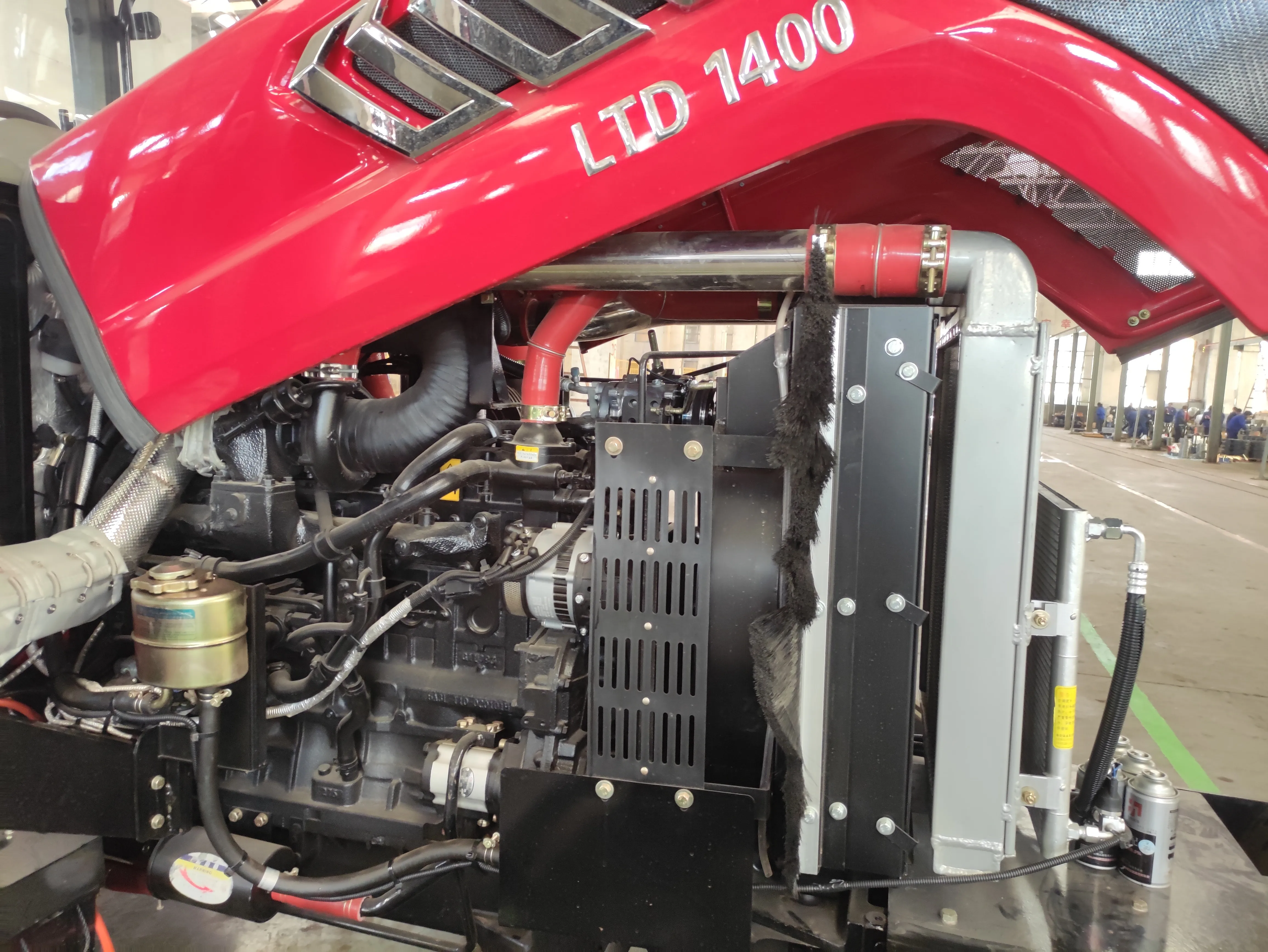 1204 Landbouwtractor Gebruik Scope Fabrikant Spot Supply 1204 Landbouwtractor Directe verkooptractor