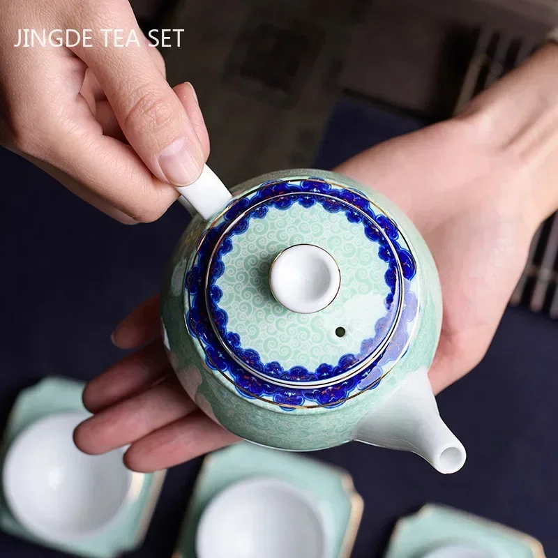 Vintage Blue and White Porcelain Teapots Handmade Ceramic Tea Set Beauty Kettle Chinese Household Filter Tea Pot Puer 200ml