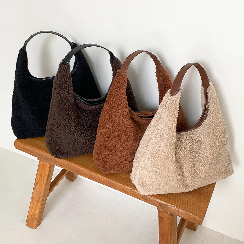 

Women's Winter Faux Lambswool Shoulder Bag Korean Style Casual Simple Solid Color Buckle Underarm Bags Soft All-Match Handbags