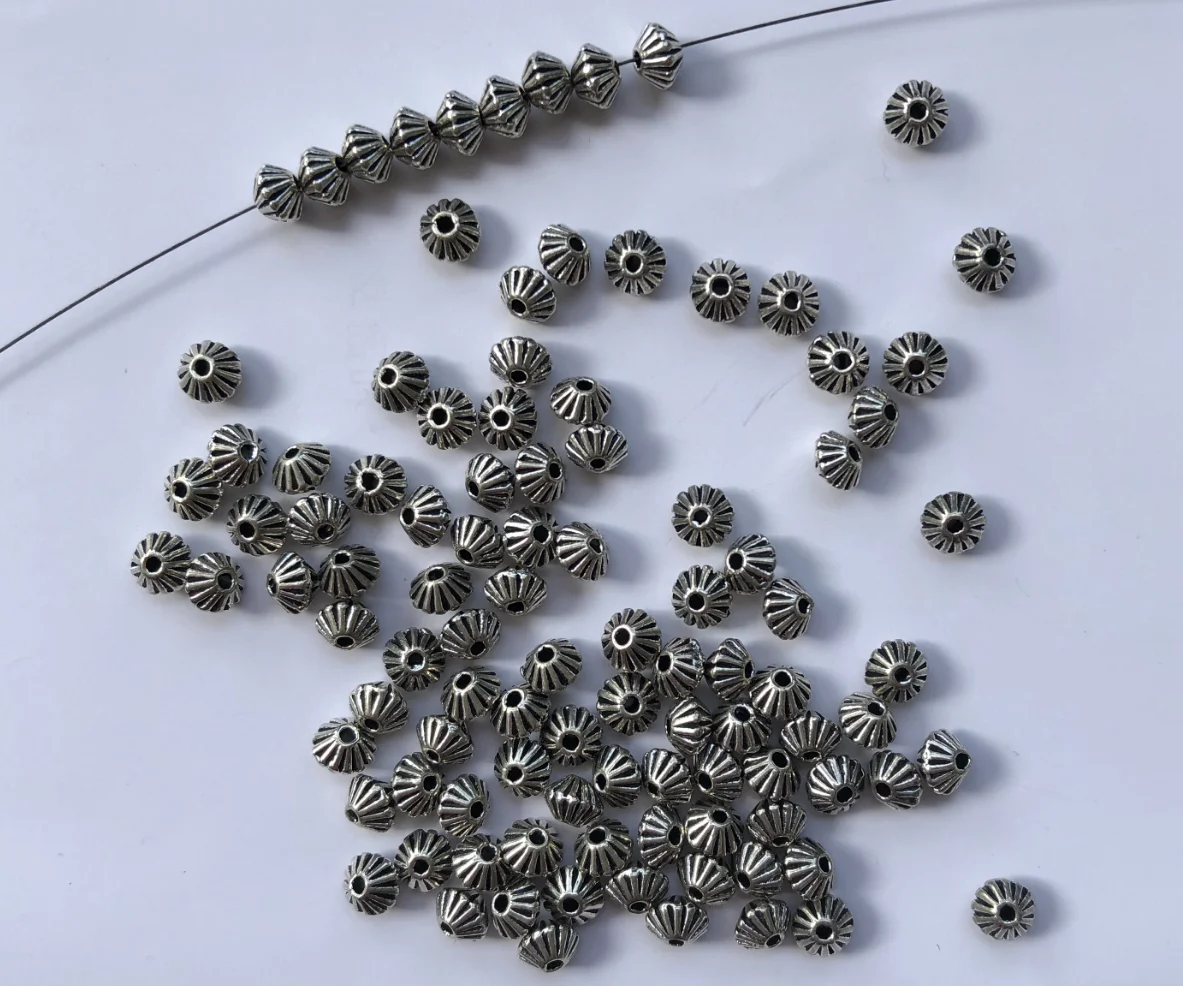 

100pcs 4.8*4.8*3.6mm, hole 1.3mm Alloy metal tibetan silver crafted spacer beads for jewelry making HW2916
