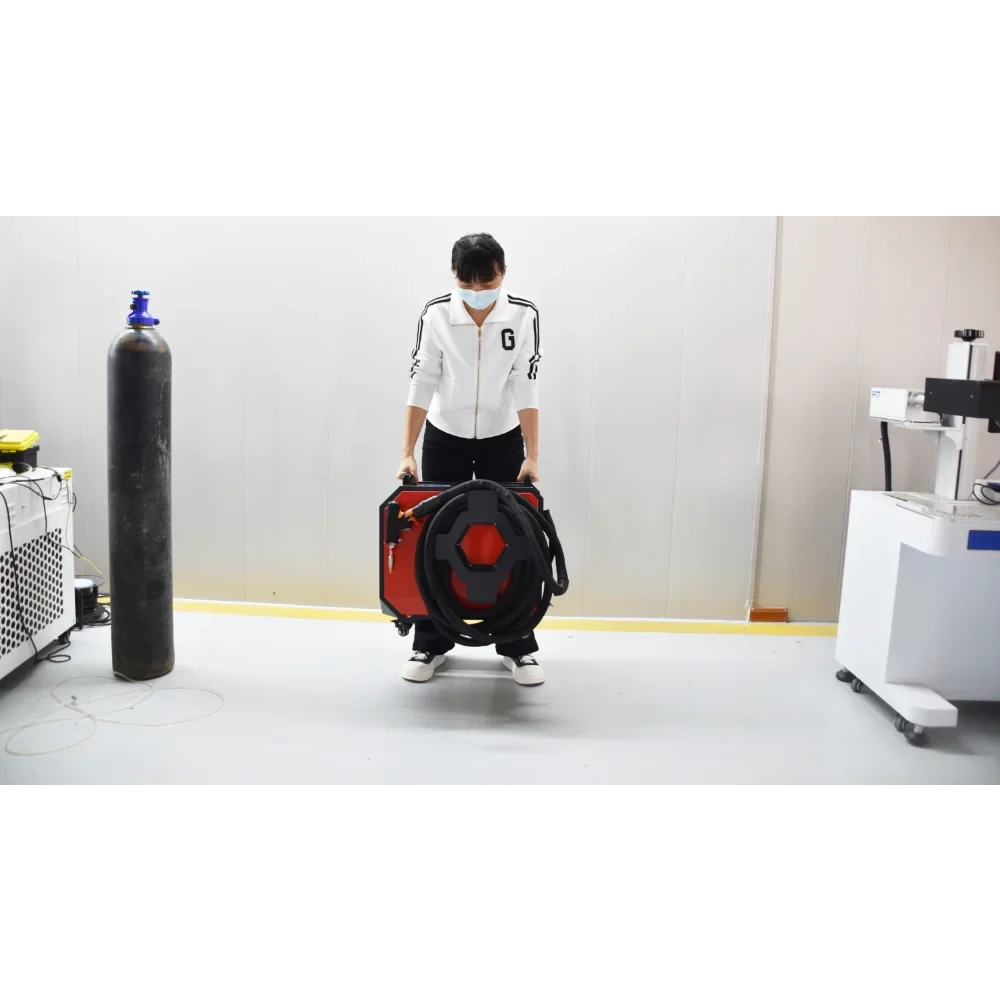 Small And Convenient Air Cooled Fiber Welding Machine 1500W Reliable products