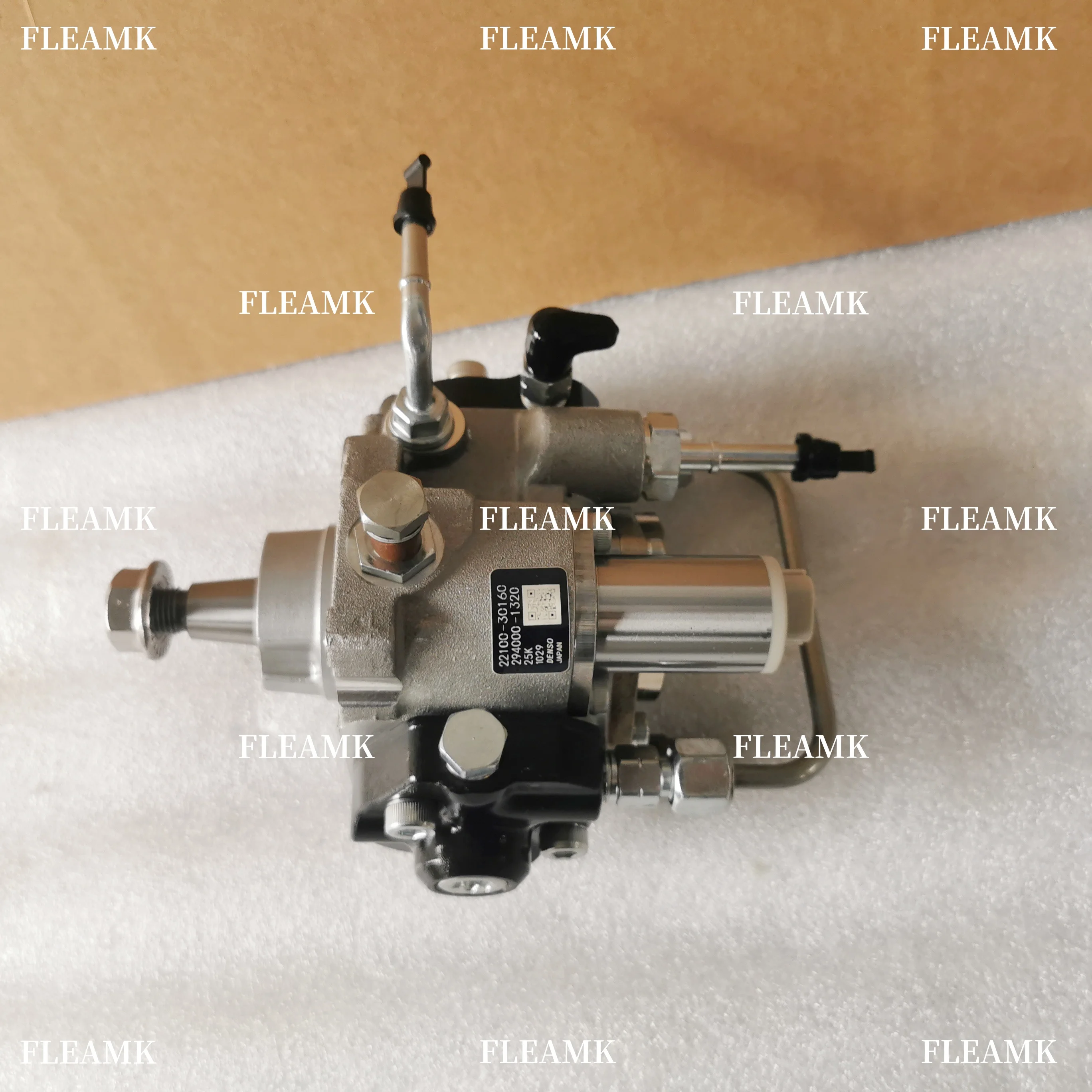 High Quality Diesel Common Rail Fuel Injection Pump 294000-1320 22100-30160