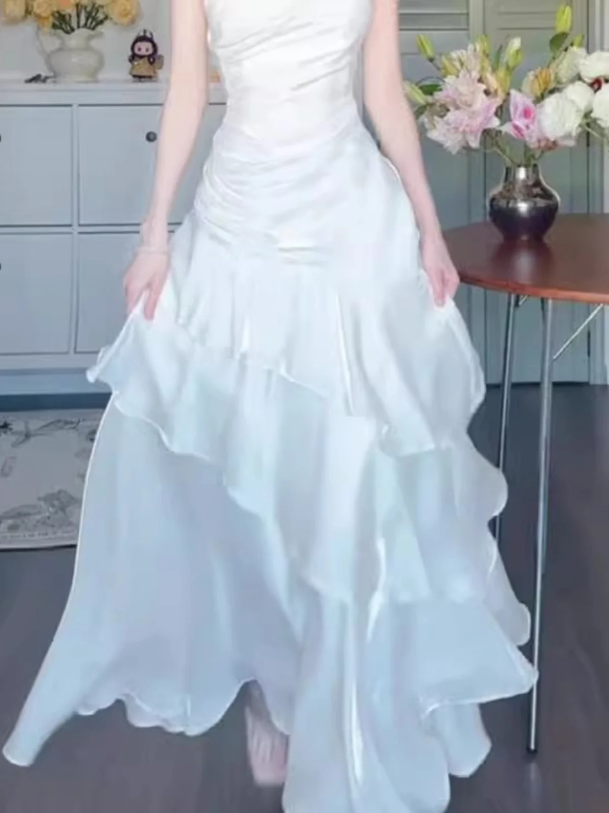 

Ele White Maxi Dr with Ruffle Detail High Waist Slimming Design for Engagement Birthday Wedding Ceremony