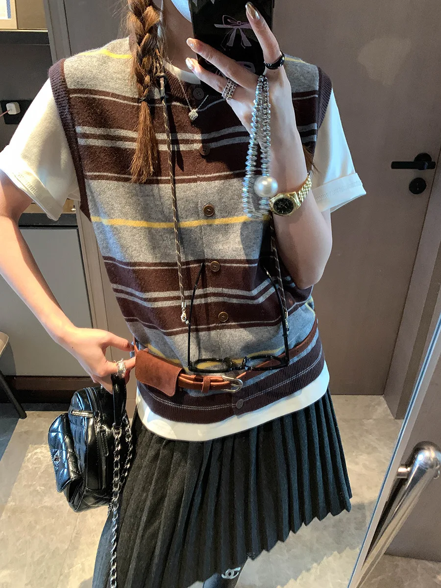 

Весенний женский повседневный однобортный вязаный жилет в контрастную полоску с круглым вырезом в стиле ретро