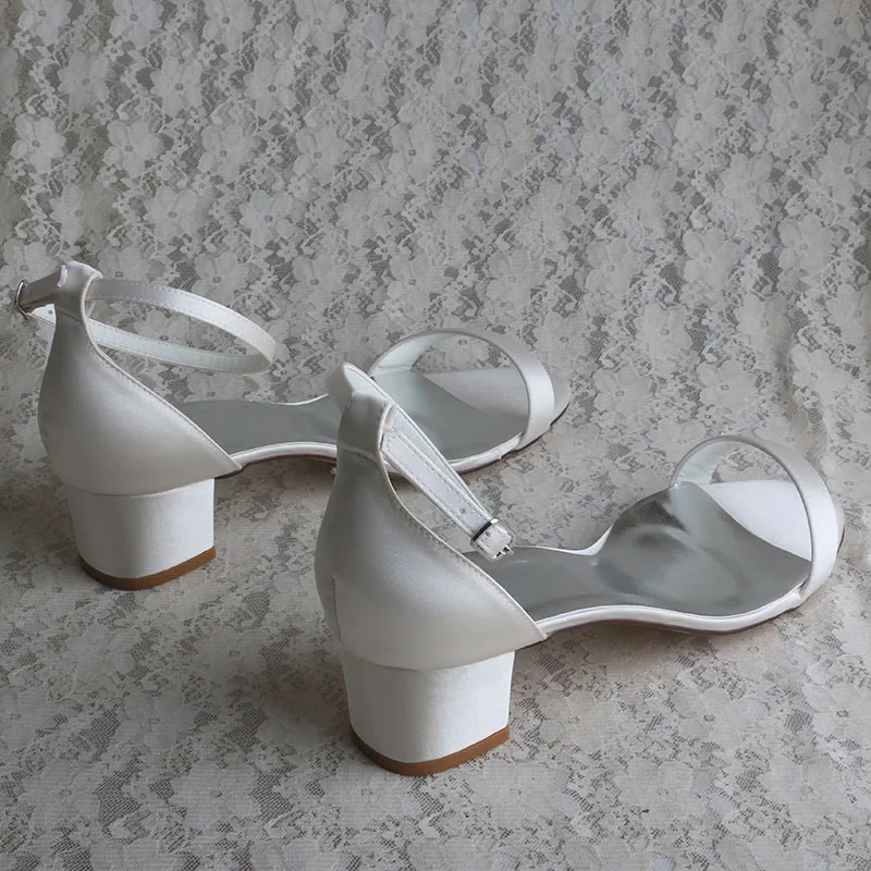 Venus Lure Customized Heel Hot Selling Large Size Summer Sandal Shoes Wedding Ivory Satin Low Heel Sandals