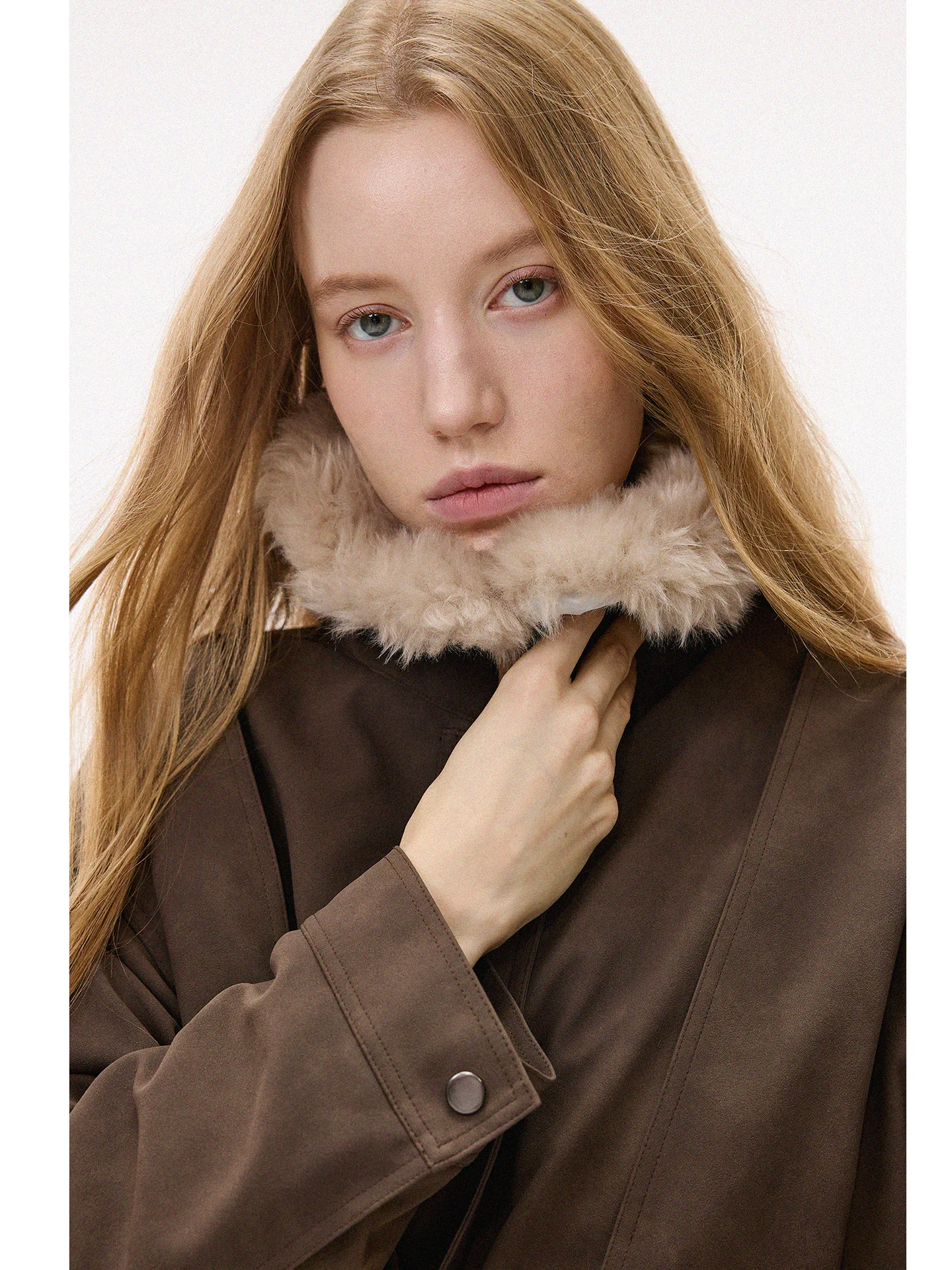 Abnehmbarer Pelzkragen oder PU-Leder-Jacke Damen-Wintermantel Lässiges Zweifarbiges Design mit Baumwollfüllung