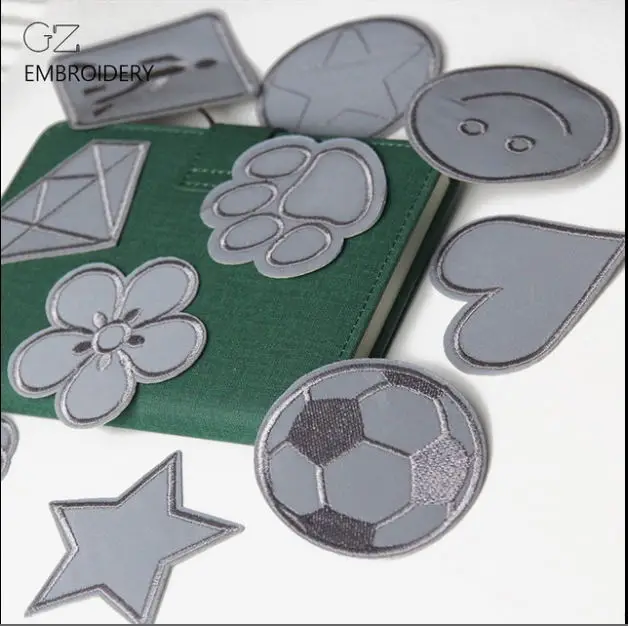 10 Pcs/Lot Laser Glare Patches Popular Embroidered Clothing Hat Bag Shoe Repair Material Phone Gift Box Decor DIY Accessory