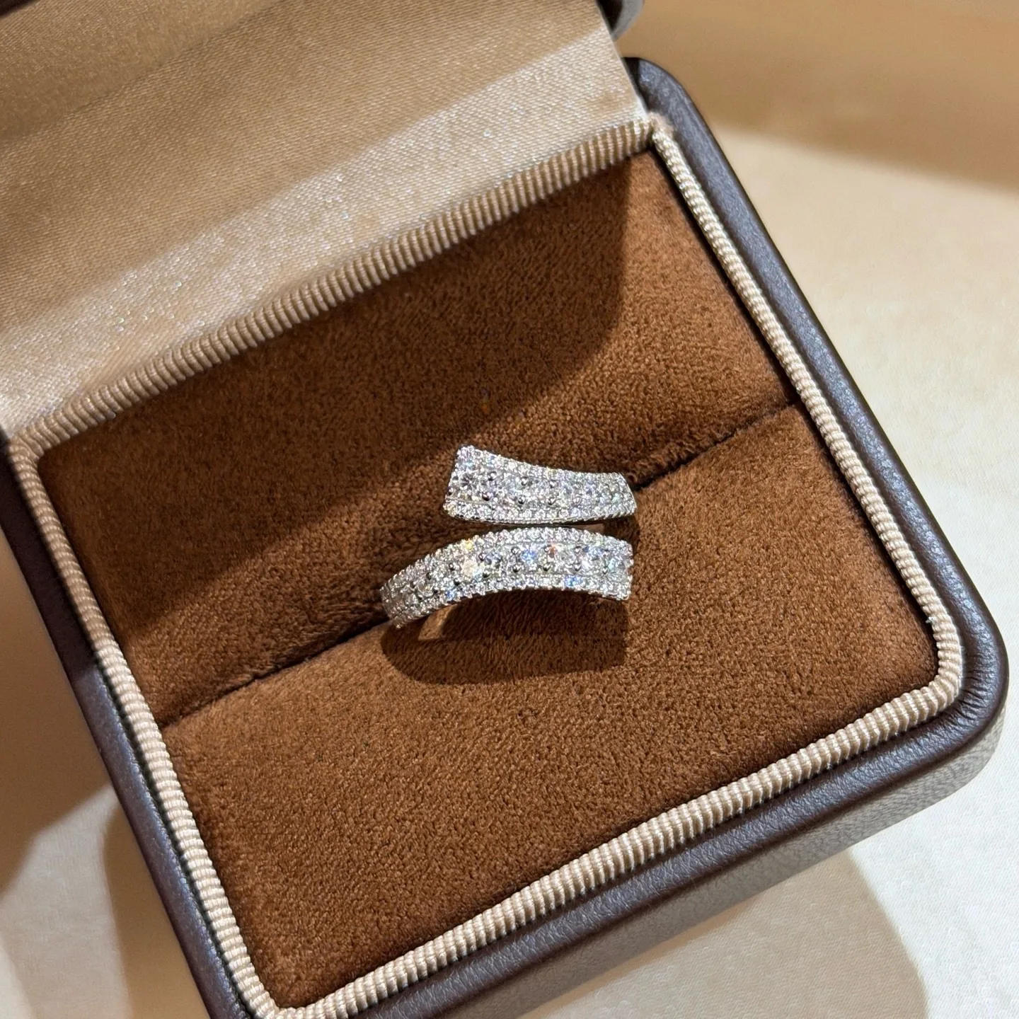 Trendy Real 925 Sterling Silver Open Ring For Women Crossover Tapered Pave Wrap Rhodium Plated Wedding Gift Luxury Fine Jewelry