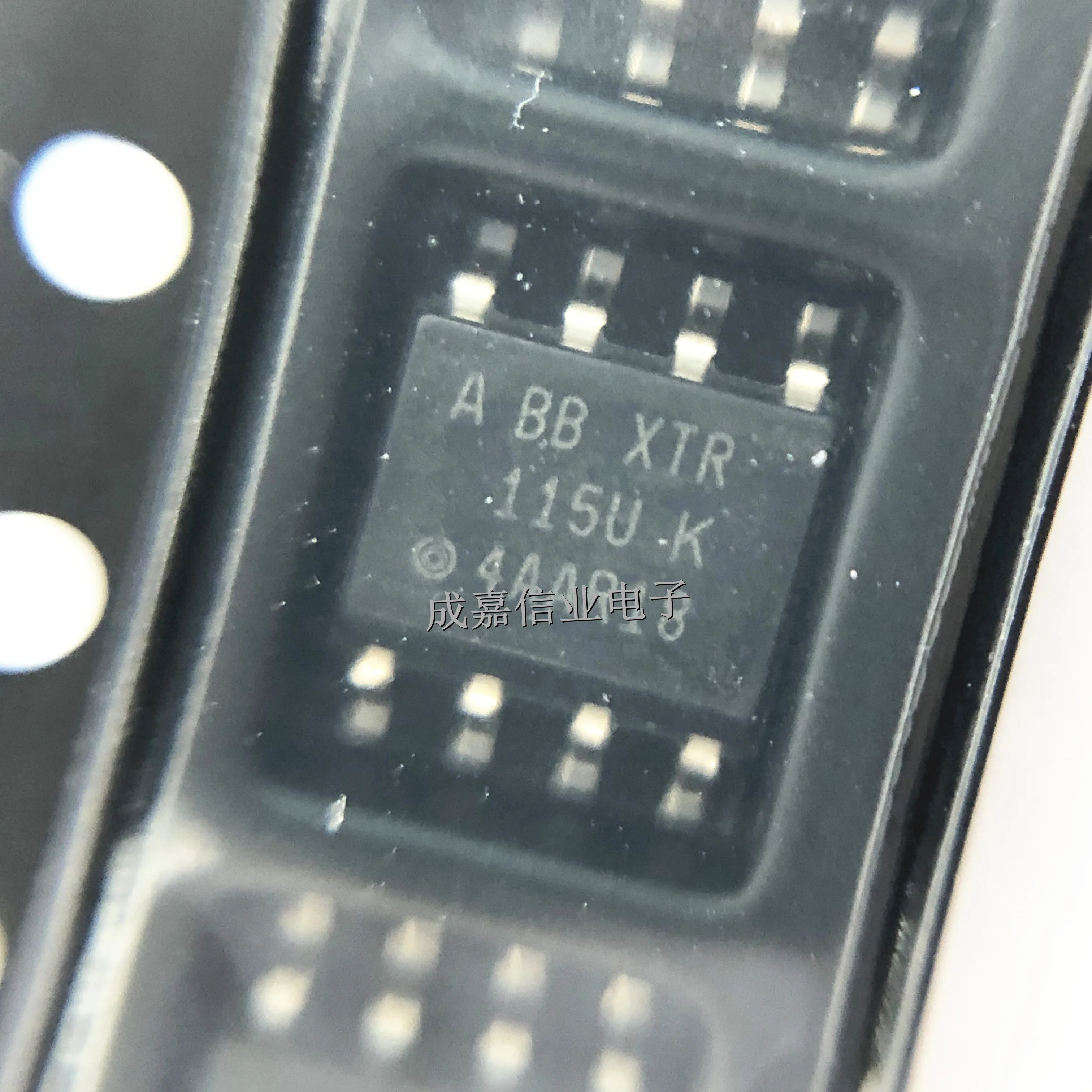 10pcs/Lot XTR115UA/2K5 SOP-8 XTR115UA Sensor Interface 4-20mA Current Loop Transmitters Operating Temperature:- 40 C-+ 85 C