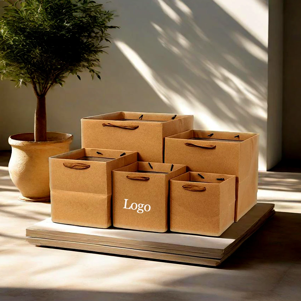 

Custom logo 10x10cm Portable Paper Handy Gift Bag With Handhold Jewelry Tote Cardboard Packaging For Wedding Candle Cup Business