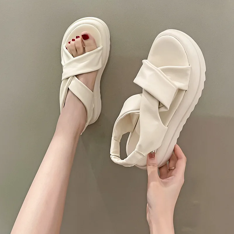 summer Women New Sandals Thick soled sandals for external wear Women Fashion Buckle Lightweight Heel outdoors sand Sandalias