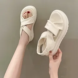 summer Women New Sandals Thick soled sandals for external wear Women Fashion Buckle Lightweight Heel outdoors sand Sandalias