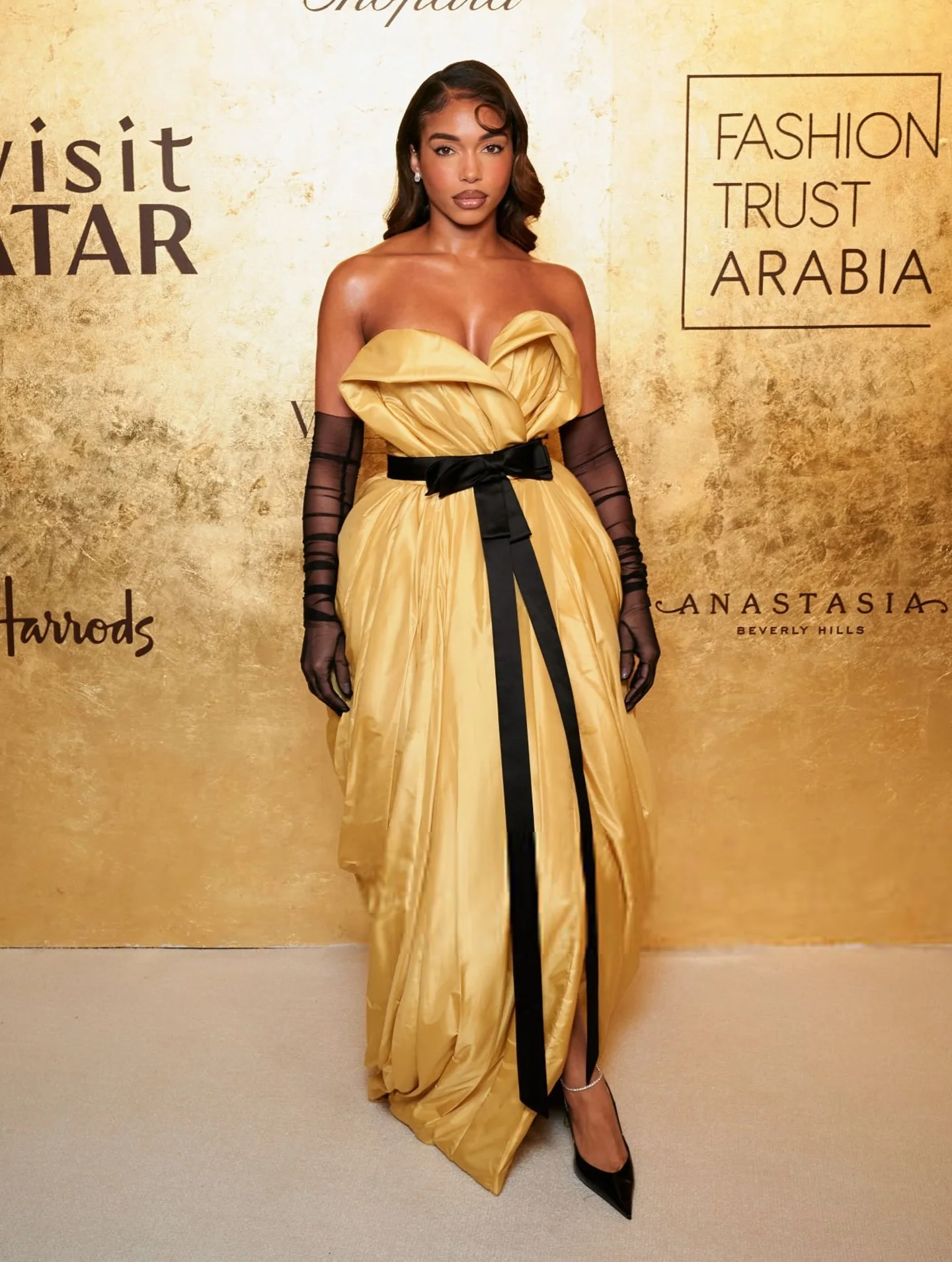 Vestido dorado metálico moderno y elegante – Vestido de fiesta sin tirantes, abertura alta, ropa de noche de lujo – Vestidos hinchados con corpiño imprescindible de 2025