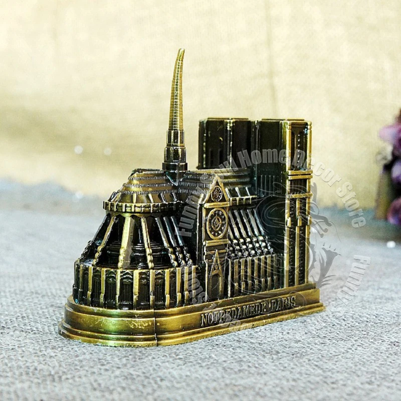

Simulated Metal Notre Dame Cathedral Model Paris Landmark Ancient Building Tourist Souvenir Home Decor Furnishing Articles Gifts