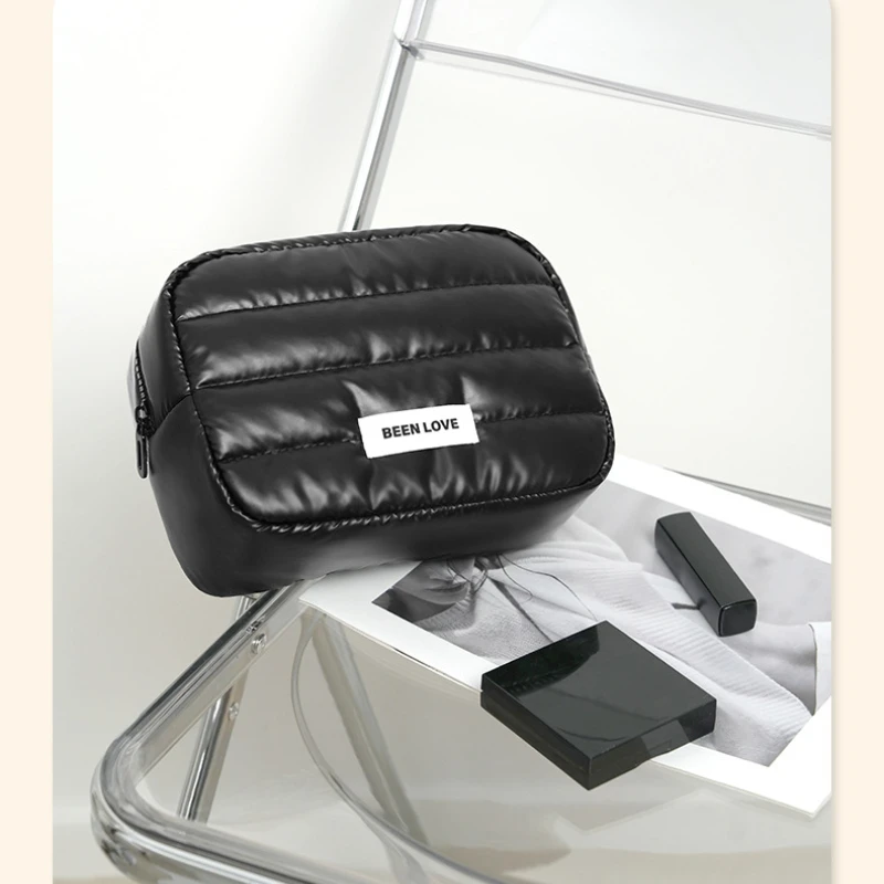 Fashion Large Capacity Makeup Bag Travel Organizer Portable Cosmetic Bag Multifunctional Storage Washbag