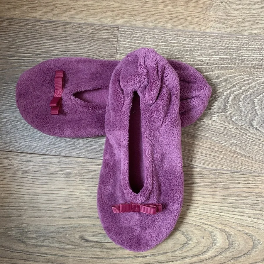 Zapatilla esponjosa de casa para mujer, calcetín cálido de invierno, antideslizante, sin agarre, para interior del hogar, zapatos de suelo de baile