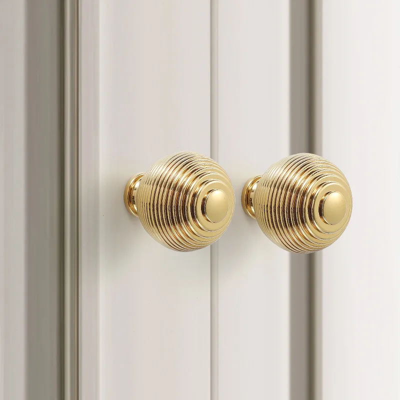 

Brass Handle For Cabinet PVD Golden Polished Mirror Surface Gloss Drawer Kitchen Door Cupboard Furniture Knobs