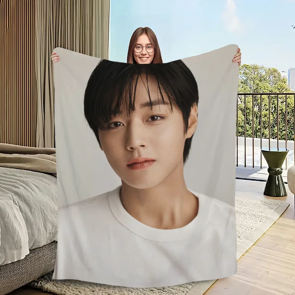 Kpop Boy Park JiHoon Flannel Throw Blanket for Couch Travel Hiking Picnic Bedding Perfect Birthday Gift