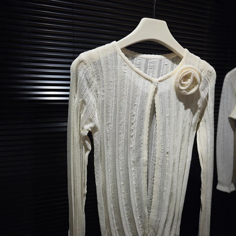 [ZOCI]Three Dimensional Large Flower Slim Cardigan Looks Slim, Exquisite White, Sweet Luxurious, A Luxurious Feel. Knitted New