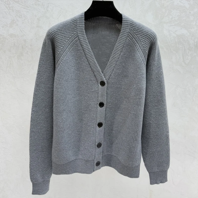 

High quality V-neck single-button women's knitted cardigan with embroidered pattern sweater clothing 251206138