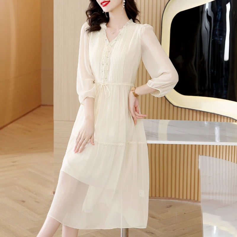 Spring/Summer 2023 French Silk Diamonds Medium Length Dress Women's White Lace Up Waist Shows Thin Silk Knee Length Dress