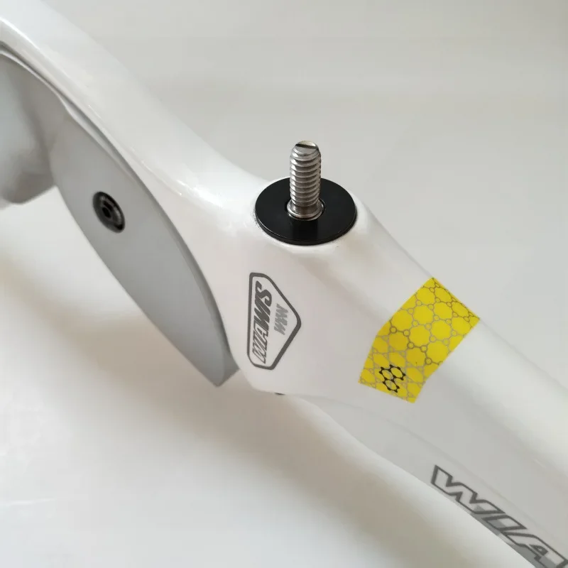 

2pcs 1/4-5/16 Thread Adapter Screw Bow Handle Balance Rod Counterweight Conversion Screws Bow and Arrow Archery Accessory