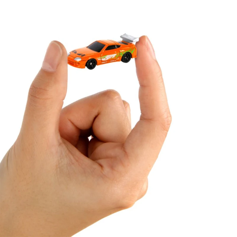 Jada Toys Fast & Furious Car (1 modèle de voiture dans un pack aveugle mystère) - 1 sur 12 voitures nano-jouets détaillées en métal (4 cm)