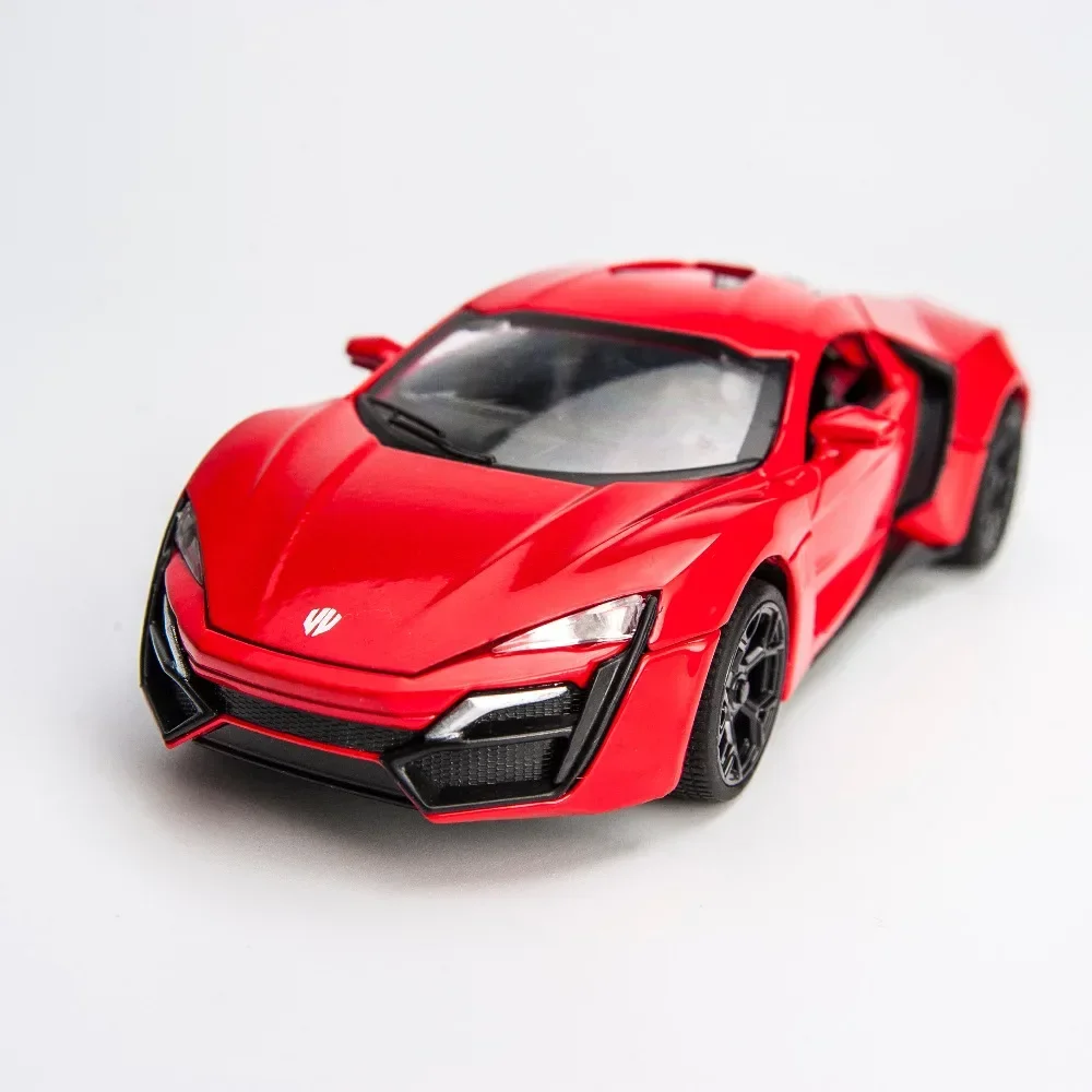 1:32 Fast And Furious Lykan Model Speelgoedauto Diecast Voertuig Trek Auto Met Geluid Licht Cadeau Collectie Voor Kinderen Jongens Mode Of