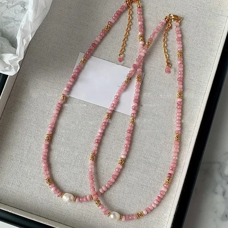 Recién llegado, conjunto de joyería femenina rellena de oro de 14 quilates con perlas naturales de agua dulce y cristal rosa a la moda para mujer, collar, pulsera, regalos