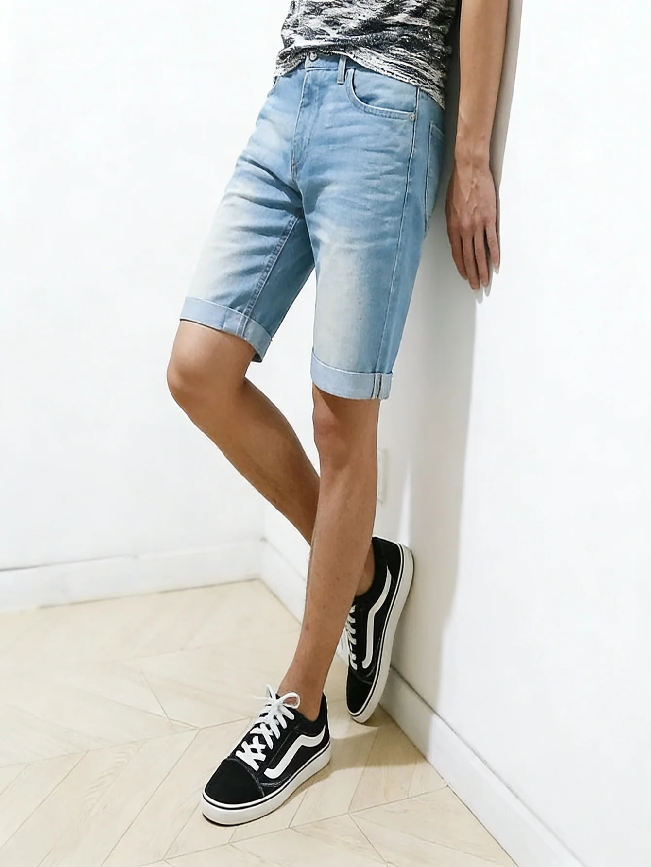 Men Skinny Fit Blue Denim Shorts Slim Fashion Casual Streetwear Y2K Style Jeans Pants No accessories or belts included view 2