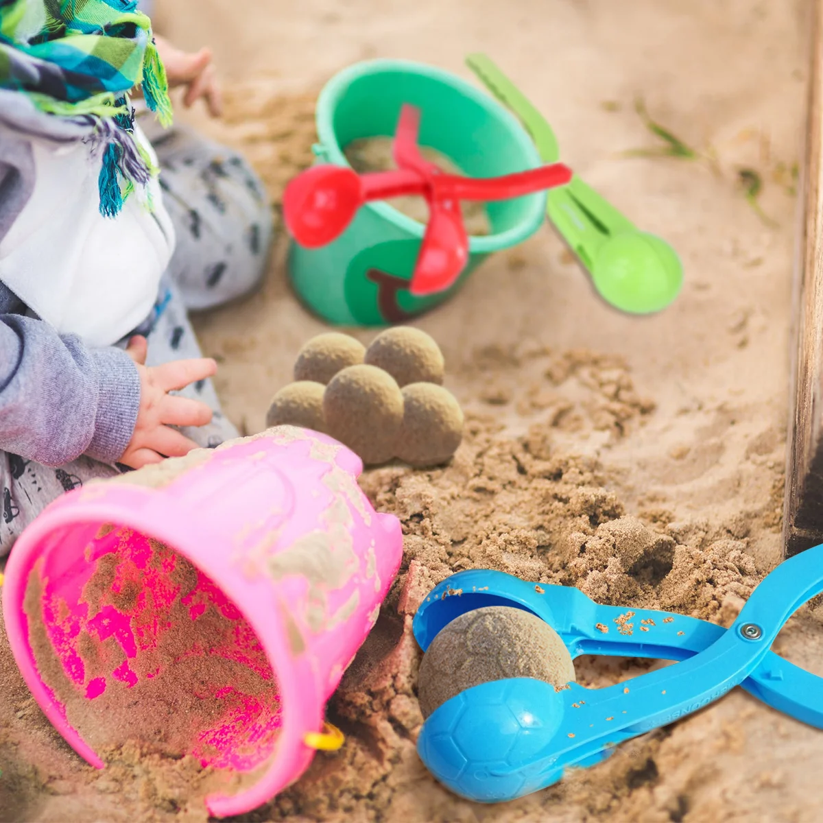 Giocattoli da neve per bambini Pinze per palle di neve per slitta invernale all'aperto Creatore leggero per bambini