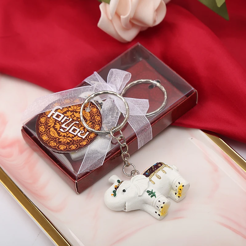 8 قطعة سلسلة مفاتيح على شكل فيل ملون مع صندوق هدايا أنيق معبأ ، هدايا حفلات تحت عنوان هندي ، حلقة سلسلة مفاتيح على شكل فيل صغير