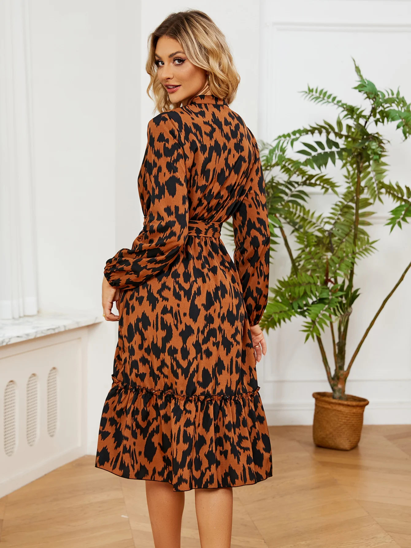 Women's Chic Leopard Printed Fashion Slim Long-sleeved  A-line Long Midi Dress Boho Y2k Casual Streetwear