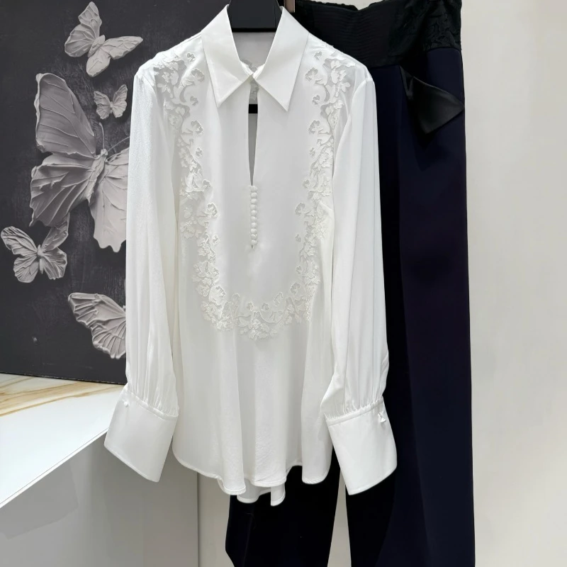 Spring Lantern Sleeve Retro Silhouette Silk Embroidered Shirt for Women