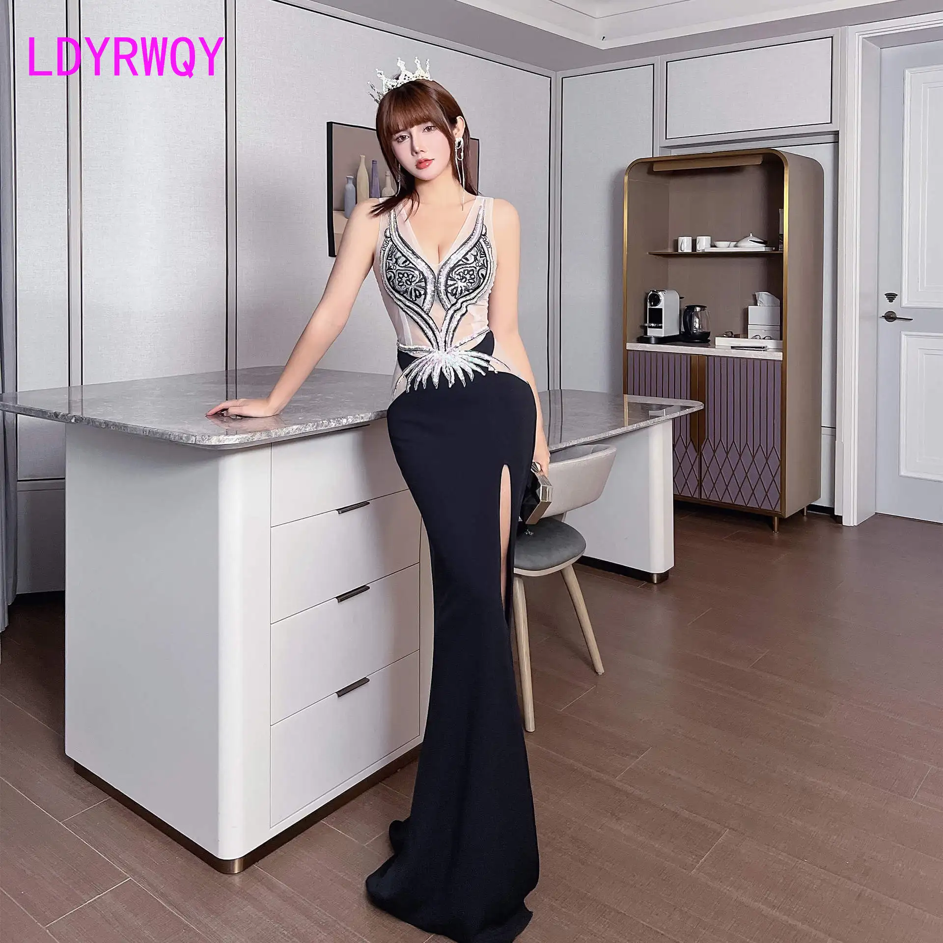 

Dress 2023 New Style Banquet Long Dress Nightclub Low cut Handmade Flower Sexy Evening Dress