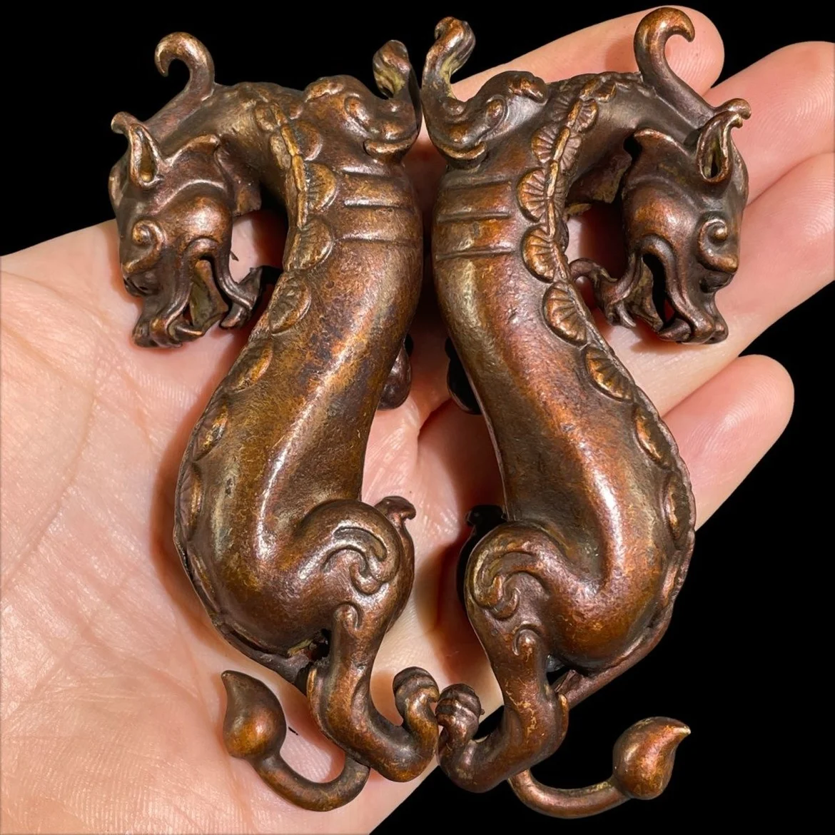 Antique retro copper pen holder, Pixiu Chi Long, a pair of unicorns, household wealth, tea, pet dragon shaped ornaments