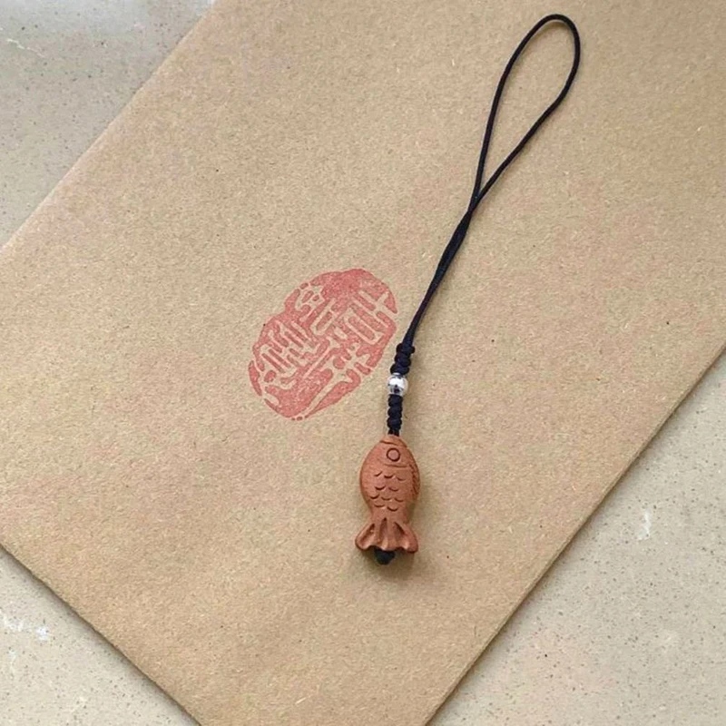 Cute Peach Wood Carving Fish Pendant Phone Chian Cartoon Taiyaki Keychain DIY Anti-lost Cell Phone Lanyard